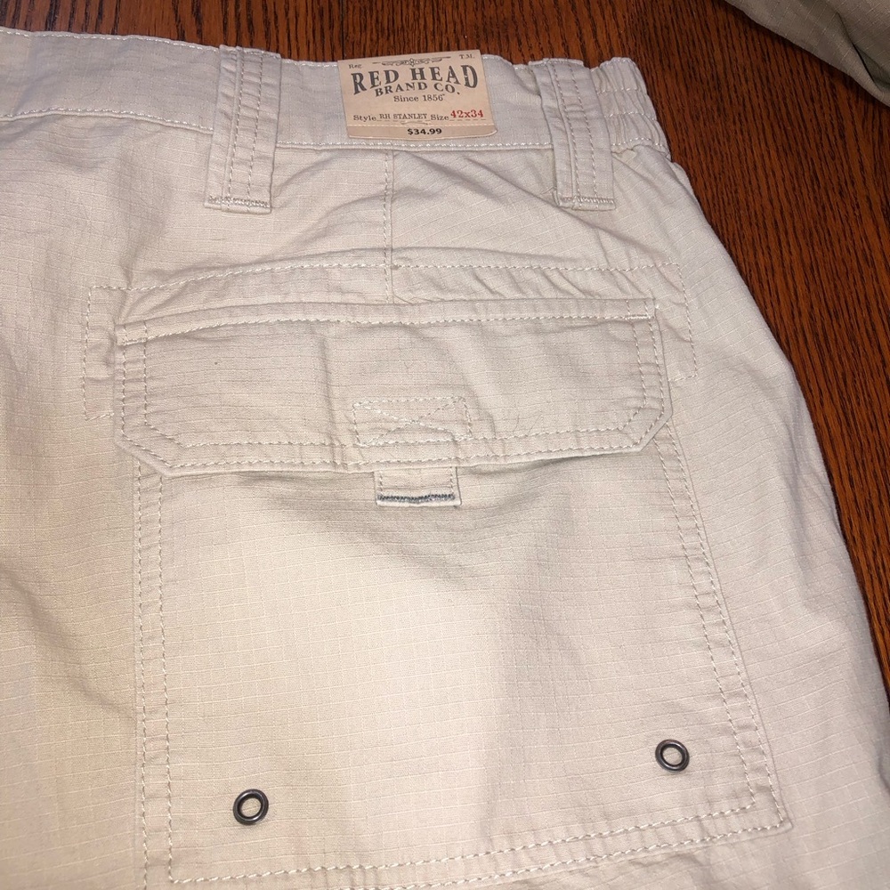RED HEAD BRAND CO SIZE 42X34 LIGHT KHAKI COLORED CARGO PANTS 100% COTTON - Picture 7 of 8